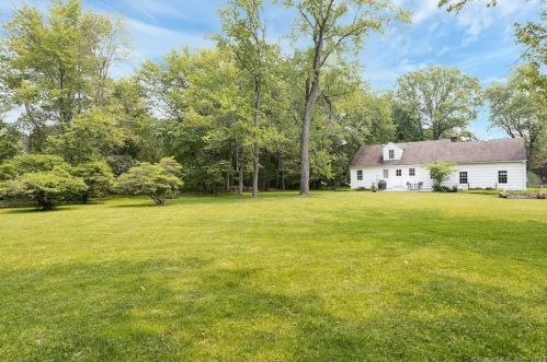 20 Olmstead Ln, Ridgefield, CT 06877 exterior