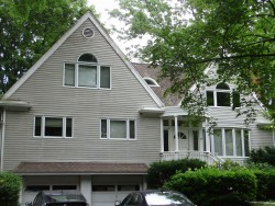 42 Windermere Rd, Newton, MA 02466 exterior