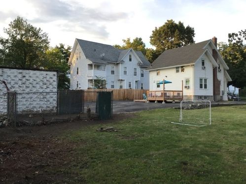 28 Sycamore St, Springfield, MA 01109 exterior