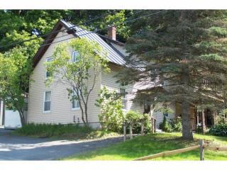 8 Prospect St, Lebanon, NH 03766 exterior