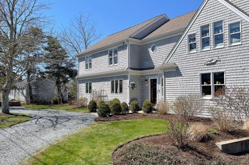 20 Circle Dr, South Chatham, MA 02659 exterior