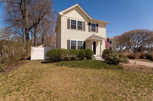 58 King Phillip Dr, North-Kingstown, RI 02852 exterior