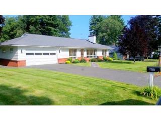 400 Forest Hills Rd, Springfield, MA 01128 exterior