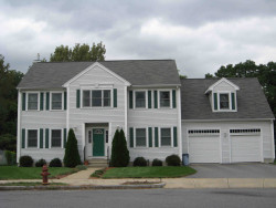 19 Pine Meadow Dr, Newton, MA 02466 exterior