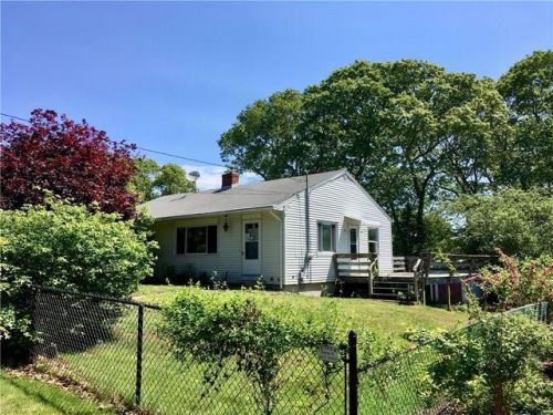 54 Blueberry Hill Rd, Groton, CT 06340 exterior