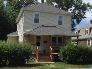 14 Willow Ave, Weymouth, MA 02191 exterior