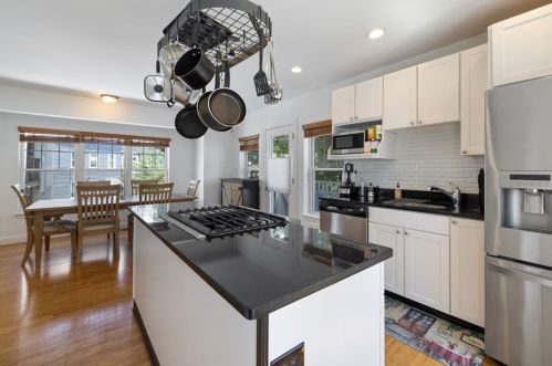 308 Talbot Ave, Roxbury Xing, MA 02124 exterior