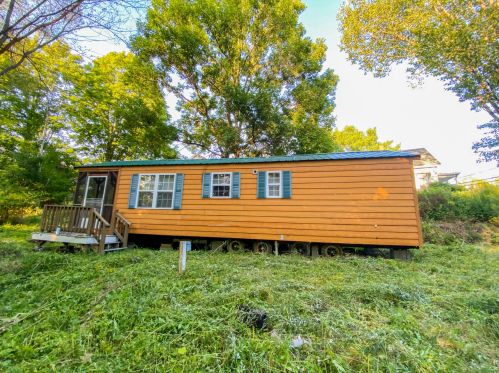 406 Front St, Richmond, ME 04357 exterior