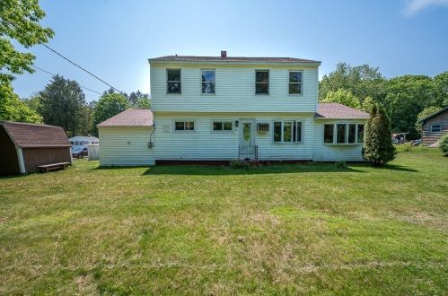 16 Oakham Rd, North Brookfield, MA 01535 exterior