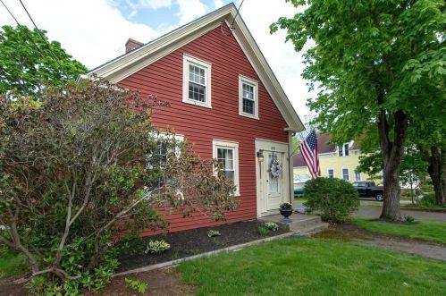 2135 Pleasant St, Dighton, MA 02715 exterior