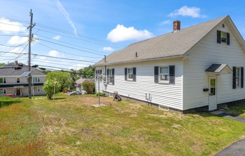 233 Northern Ave, Augusta, ME 04330 exterior