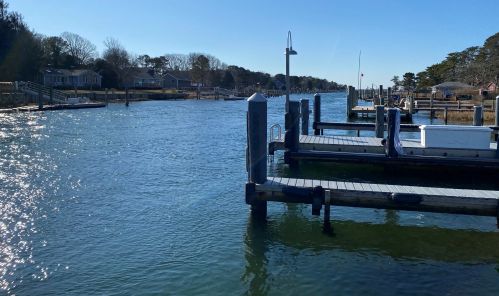 49 Riverside Rd, Mashpee, MA 02649 exterior