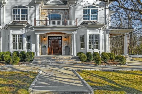 75 Wild Duck Rd, Stamford, CT 06903 exterior