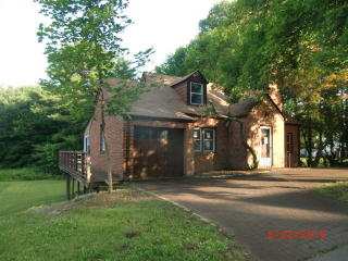 19 Cherry St, Branford, CT 06405 exterior