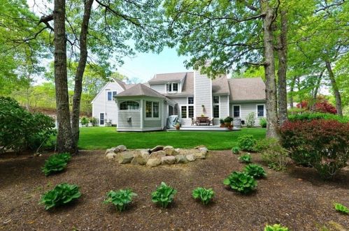 26 Spy Glass Hill Rd, Yarmouth, MA 02675 exterior
