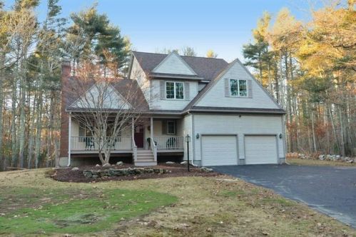 64 Forsythia Ln, Westport, MA 02790 exterior