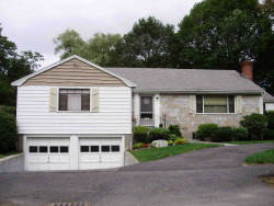 25 Bound Brook Rd, Newton, MA 02461 exterior
