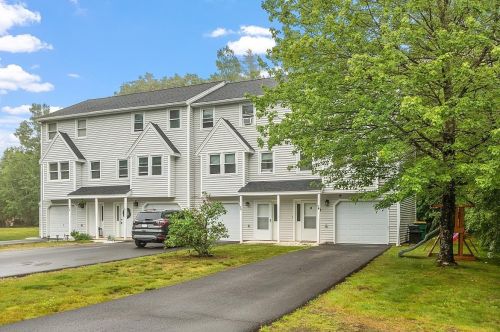 16 Valley Ln, Kingston, NH 03848 exterior