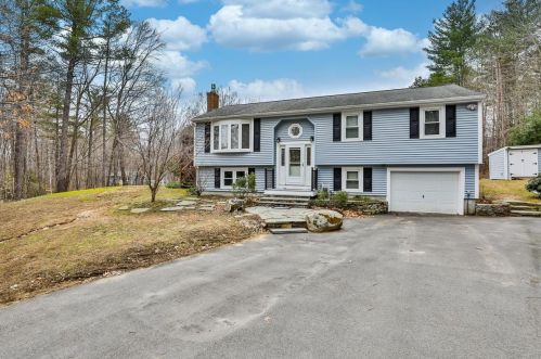 6 Huckleberry Rd, Raymond, NH 03077 exterior