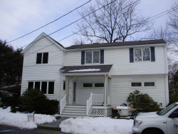 41 White Ave, Newton, MA 02459 exterior