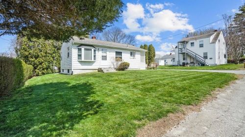 58 Springer Ave, Tiverton, RI 02878 exterior