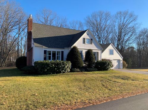 27 Bowdoin St, Lisbon, ME 04252 exterior