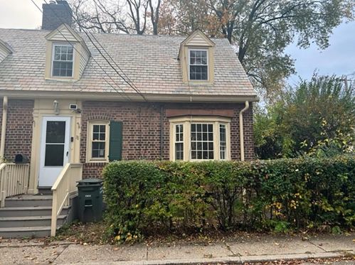 78 Sims St, Bridgeport, CT 06604 exterior