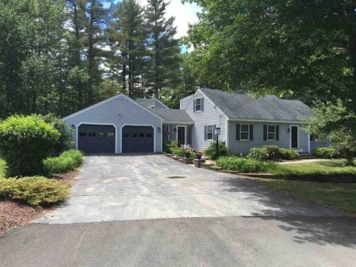 18 Winding Brook Rd, Goffstown, NH 03045 exterior