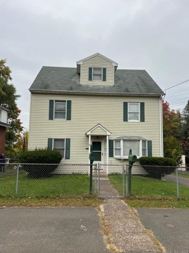 9 Omo St, Middletown, CT 06457 exterior