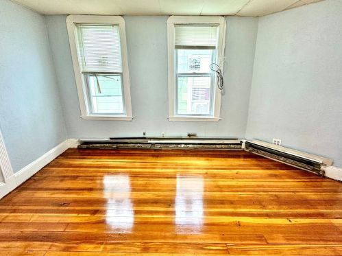 203 Chelsea St, Roxbury-Xing, MA 02128 exterior