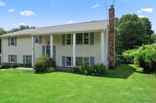 73 Hillside Dr, Wapping, CT 06074 exterior