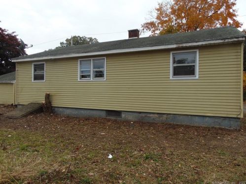 6 Stetson St, Wallingford, CT 06492 exterior