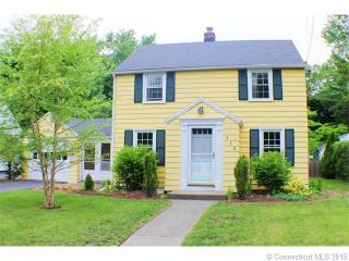 115 Willow Ave, Stratford, CT 06615 exterior