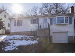 11 Farrell St, Waterbury, CT 06716 exterior