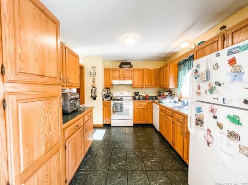 85 Ware Rd, Killingly, CT 06241 exterior