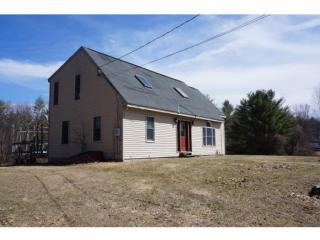 165 Henniker St, Hillsboro, NH 03244 exterior
