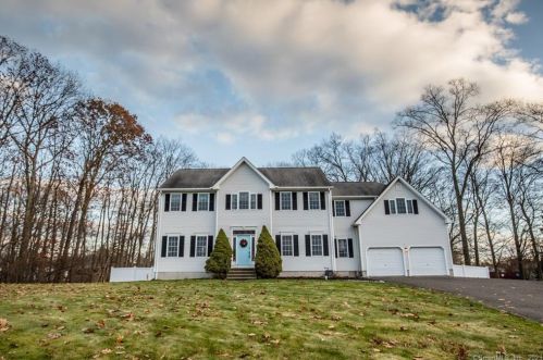 124 Pierson Dr, Wallingford, CT 06492 exterior