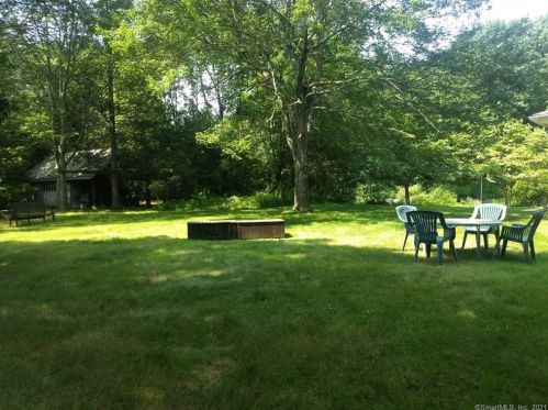 11 Upper Whittemore Rd, Waterbury, CT 06762 exterior