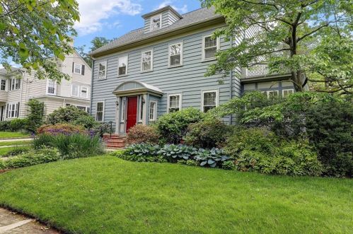 15 Rose Ct, Providence, RI 02906 exterior