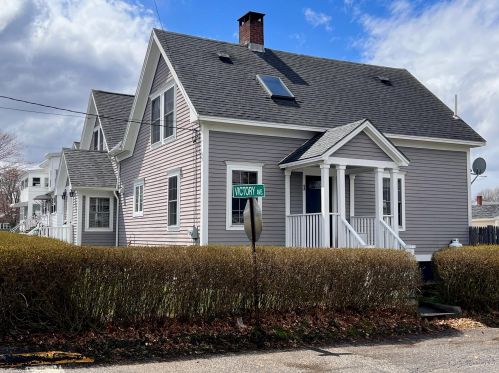 1 Victory Ave, Biddeford, ME 04005 exterior