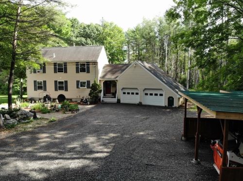 63 Leighton Rd, Petersham, MA 01366 exterior