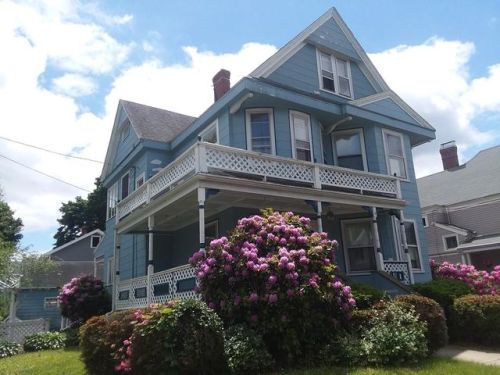 225 Grove St, Melrose, MA 02176 exterior