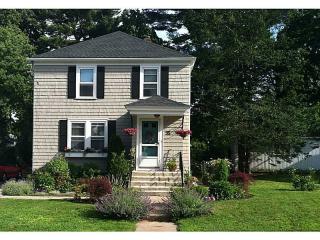 95 Chace Ave, Providence, RI 02906 exterior