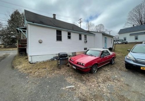 21 Ryan Rd, Northampton, MA 01062 exterior