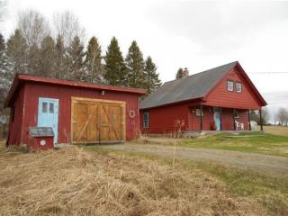 199 Dollys Rd, East Lyndon, VT 05851 exterior