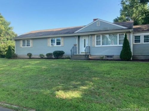 45 Overland Dr, Stratford, CT 06614 exterior