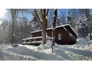 2527 Messer Hill Rd, Plymouth, VT 05056 exterior