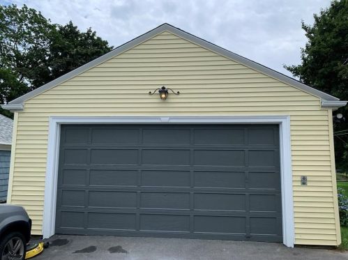 10 Sayles Hill Rd, Lincoln, RI 02838 exterior