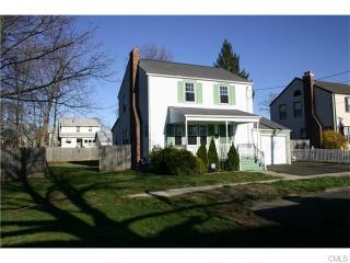 262 Taft St, Stratford, CT 06615 exterior