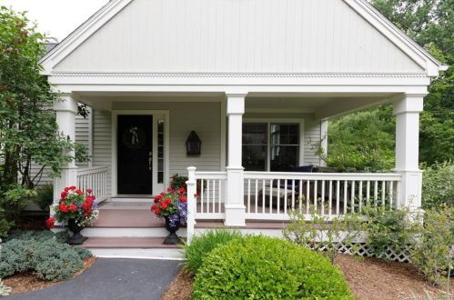 14 Hackamore Cir, Waterbury, CT 06762 exterior